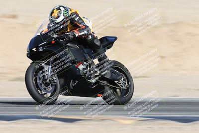 media/Nov-16-2025-Race Pace (Sun) [[8c5fa54630]]/Non Verified Riders (1st 20 Minutes)/2-Turn 10 (1010am)/